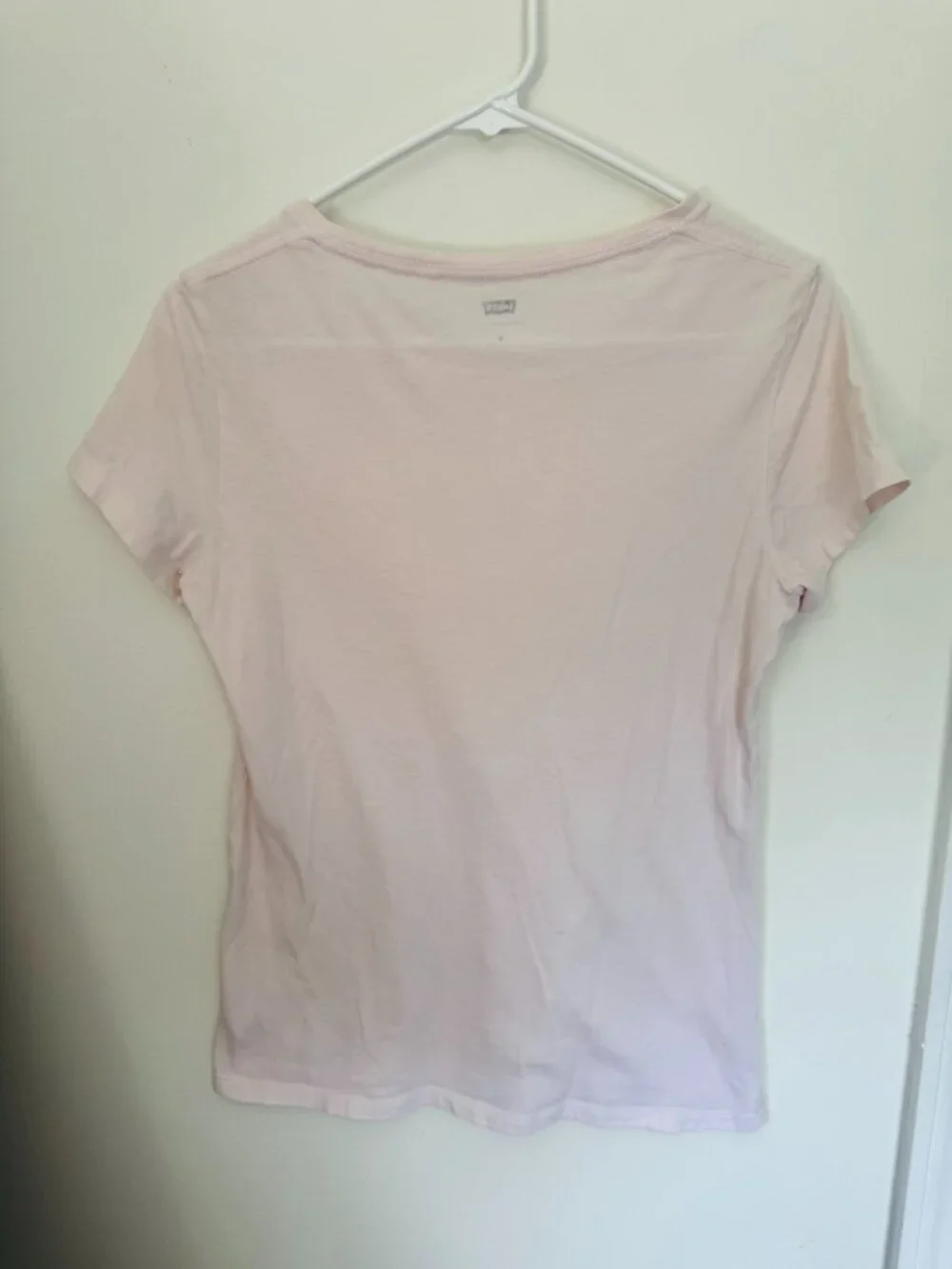 Levis Women's T-Shirt - Picture 5 of 5